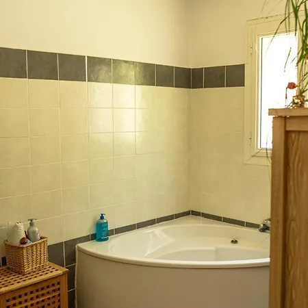 Lagolere With Swimming Pool From Saturday To Saturday